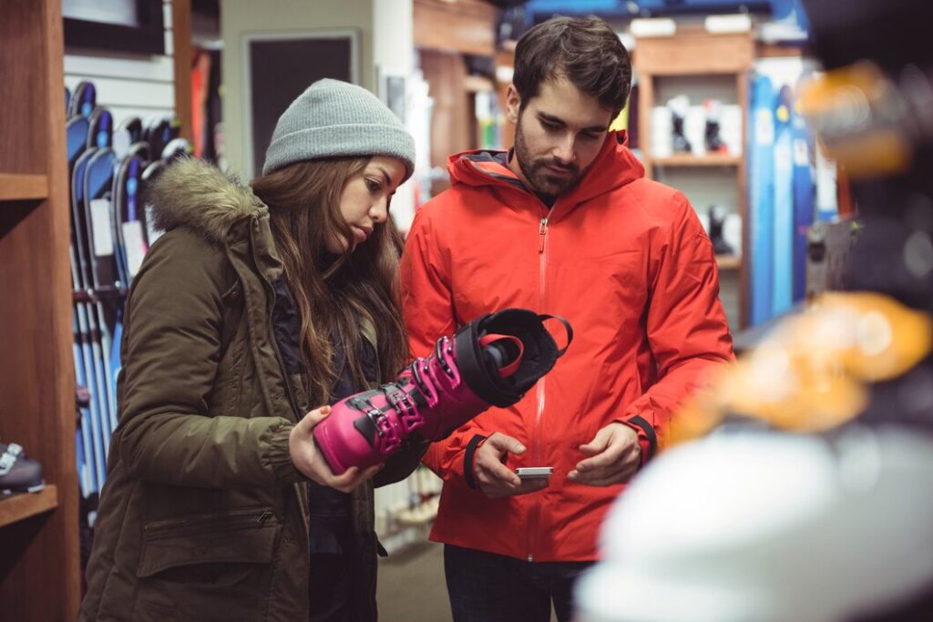 couple selecting shoe shop 107420 94843