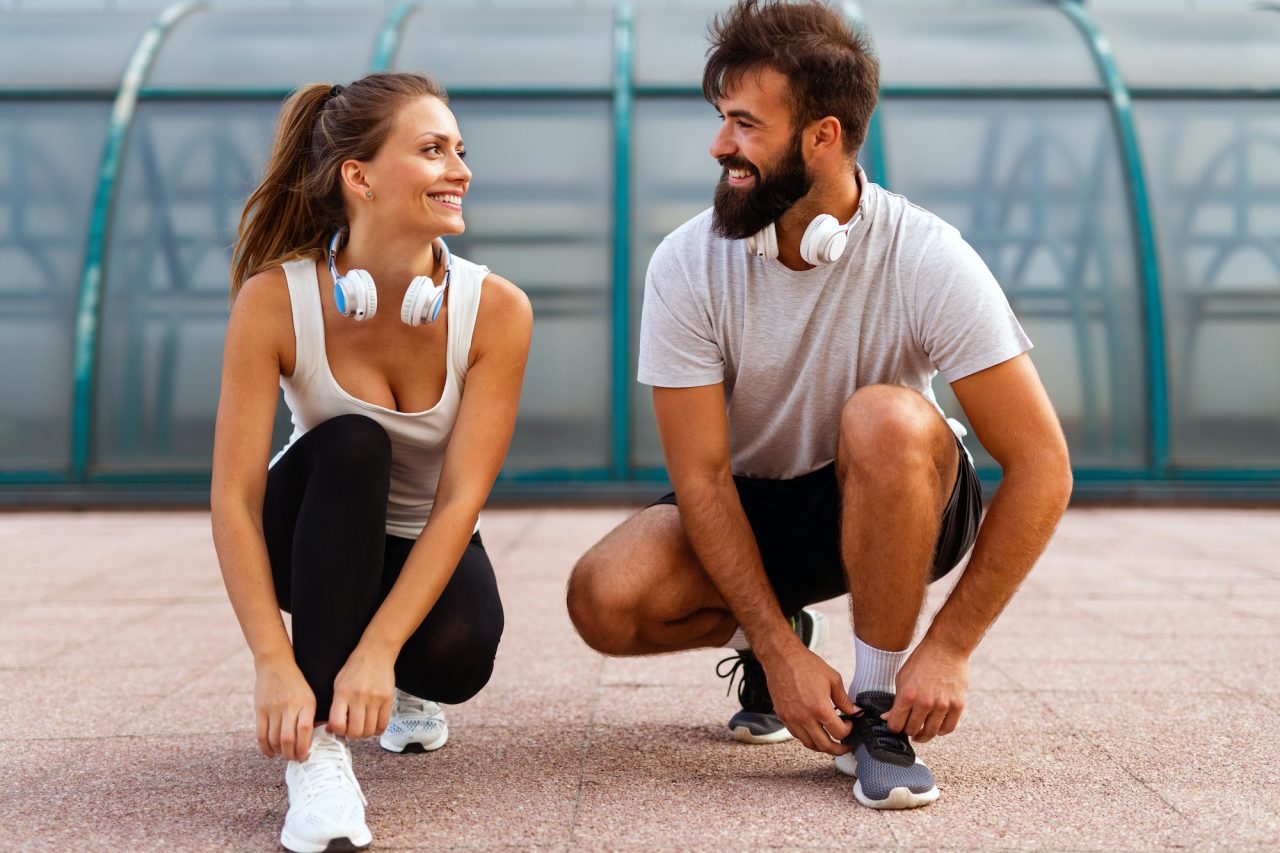 Inicio 12 happy-runner-couple-exercising-outside-as-part-of-healthy-lifestyle-people-sport-running-concept-1.jpg