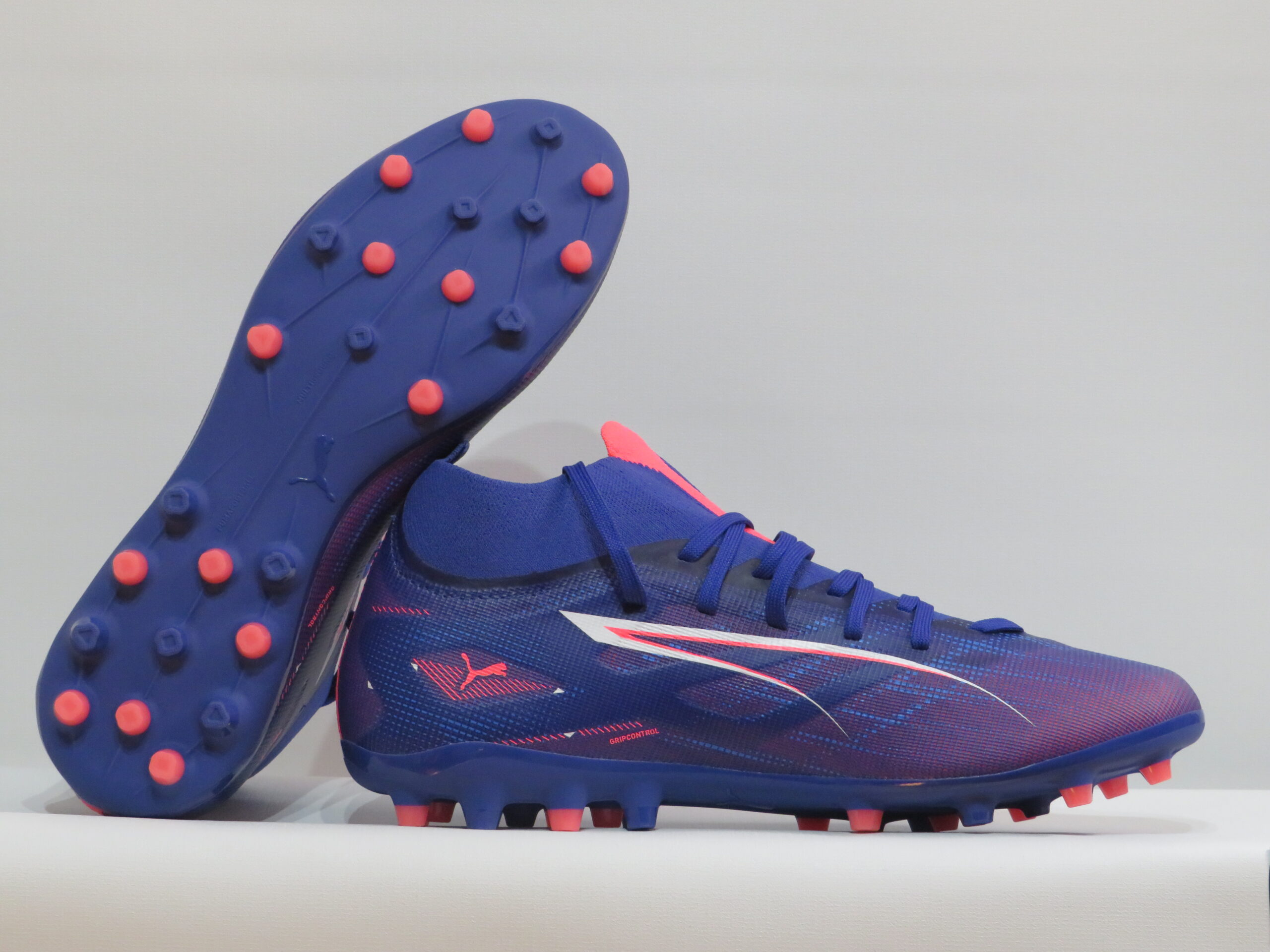 BOTAS DE FUTBOL PUMA ULTRA 5 MATCH + MG 4 BOTAS DE FUTBOL PUMA ULTRA 5 MATCH + MG - Imagen 4