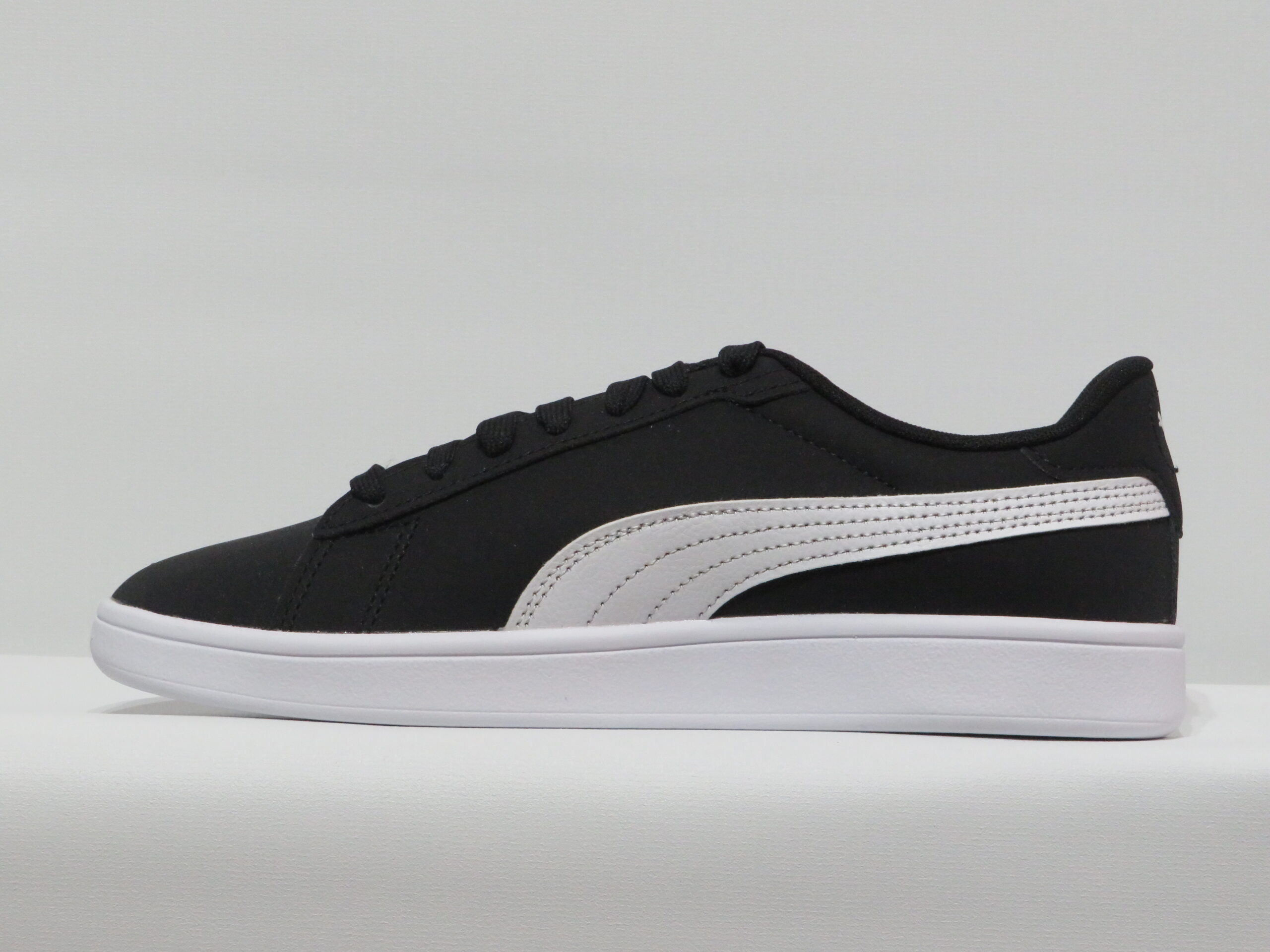 ZAPATILLAS PUMA SMASH 3.0 NEGRO Y BLANCO 2 ZAPATILLAS PUMA SMASH 3.0 NEGRO Y BLANCO - Imagen 2