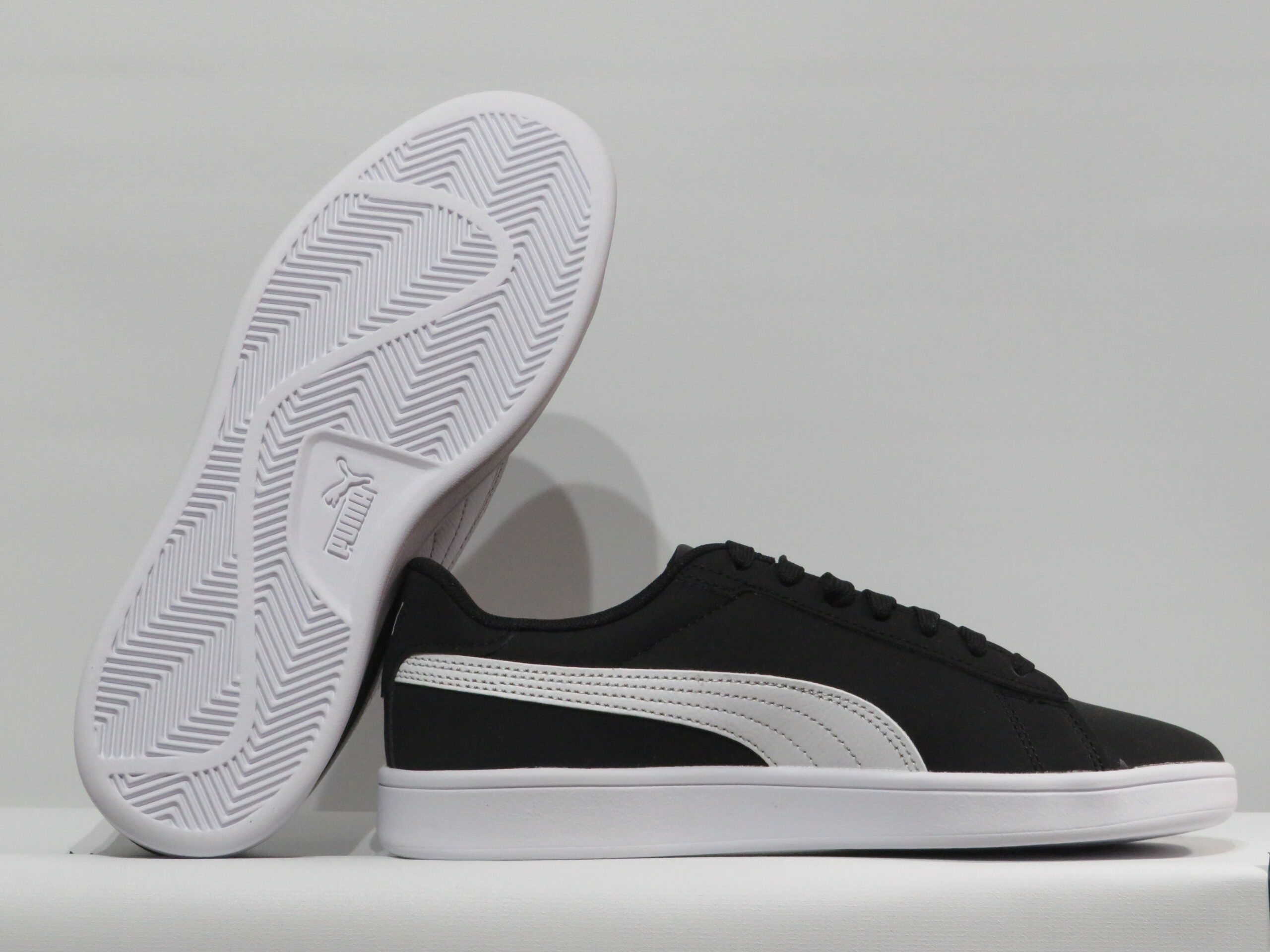 ZAPATILLAS PUMA SMASH 3.0 NEGRO Y BLANCO 4 ZAPATILLAS PUMA SMASH 3.0 NEGRO Y BLANCO - Imagen 4