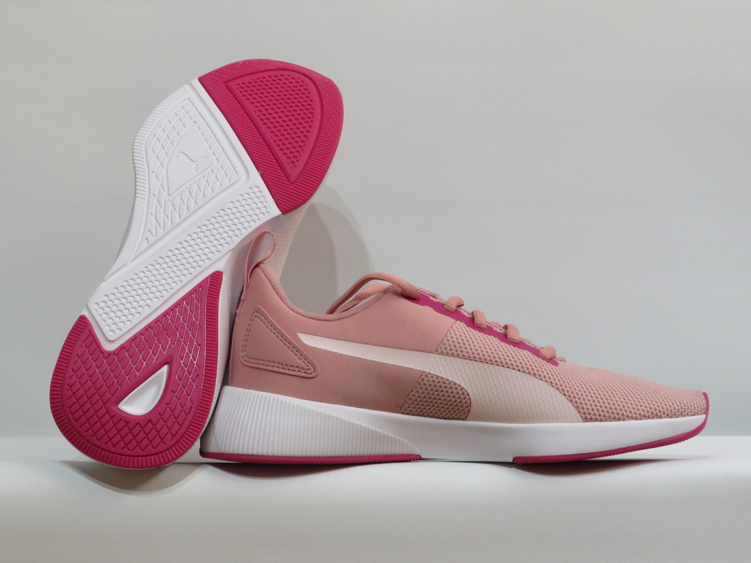 ZAPATILLAS PUMA FLYER RUNNER ROSA 4 ZAPATILLAS PUMA FLYER RUNNER ROSA - Imagen 4