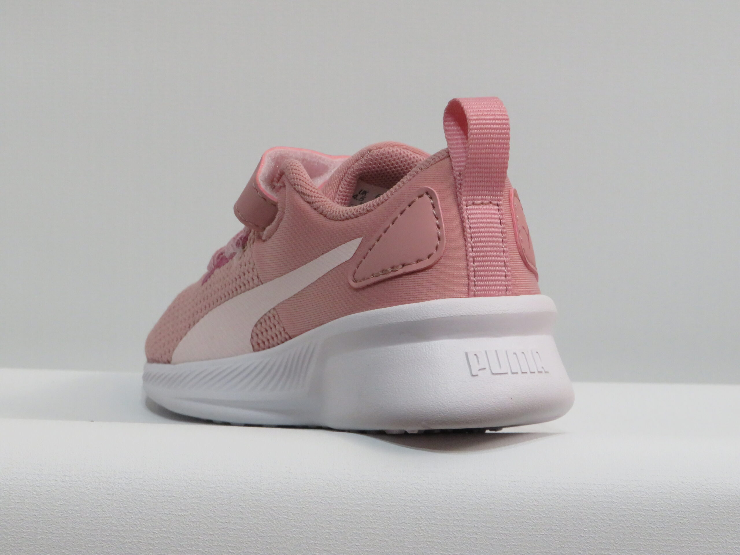 ZAPATILLAS PUMA FLYER RUNNER INF ROSA Y MORADO 3 ZAPATILLAS PUMA FLYER RUNNER INF ROSA Y MORADO - Imagen 3