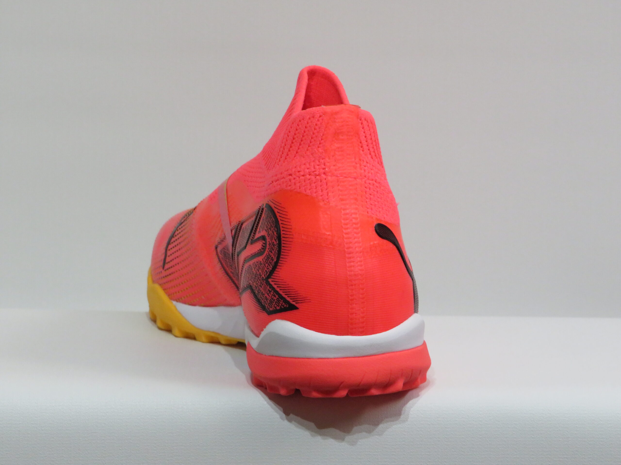 BOTAS DE FUTBOL PUMA FUTURE 7 MATCH + LL TT MENS ROSA 3 BOTAS DE FUTBOL PUMA FUTURE 7 MATCH + LL TT MENS ROSA - Imagen 3